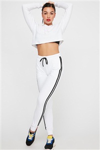 侧缝撞色拼条休闲运动套装